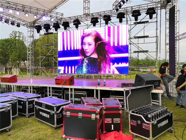 Customizable Cabinet Size Full Color P2.6 P2.97 P4.81 LED Panel Display for Outdoor Events