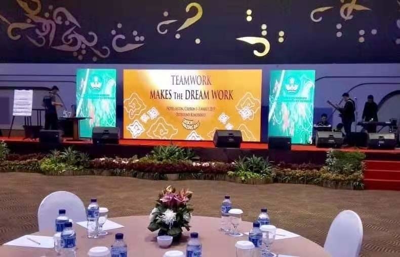800-1000cd/sqm Brightness P3.91 Outdoor Rental Led Screen with Customized Size Led Panel Display 500X1000Mm 500X100Mm