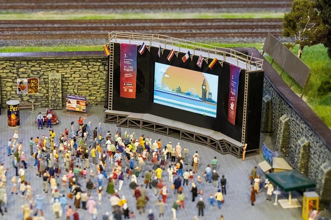 800-1000cd/sqm Brightness P3.91 Outdoor Rental Led Screen with Customized Size Led Panel Display 500X1000Mm 500X100Mm