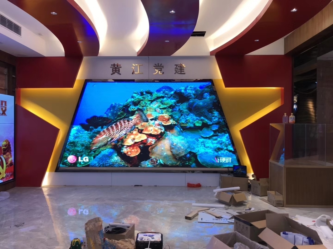 P1.25 P1.53 P2 Small Pitch LED Display Full Color Indoor LED Display Wall