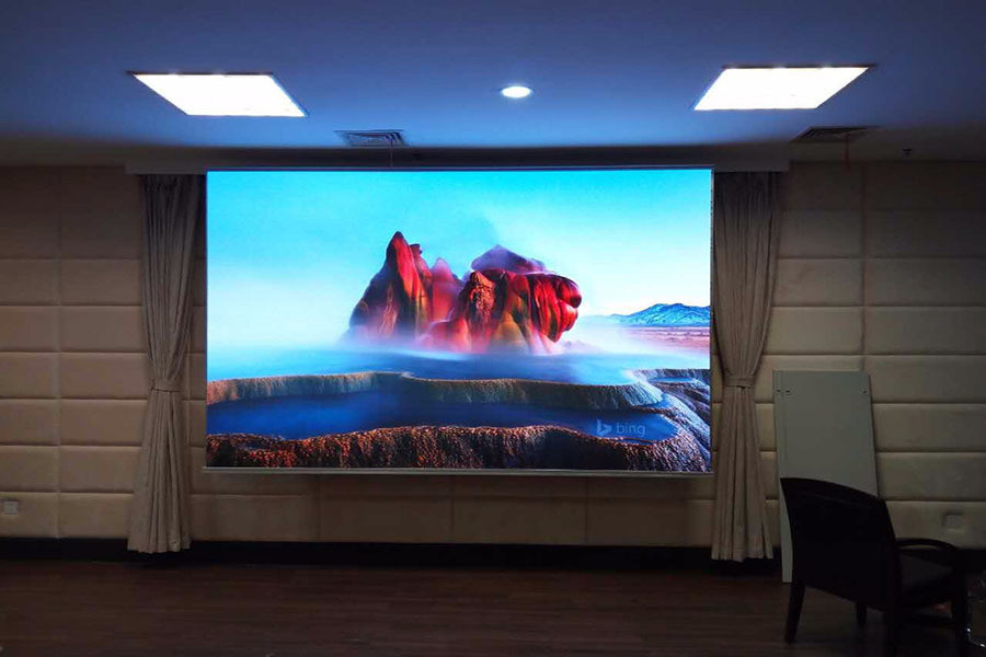 Ultra Thin Fixed Indoor LED Video Wall 1200cd/Sqm Full Color Small Pitch LED Screen