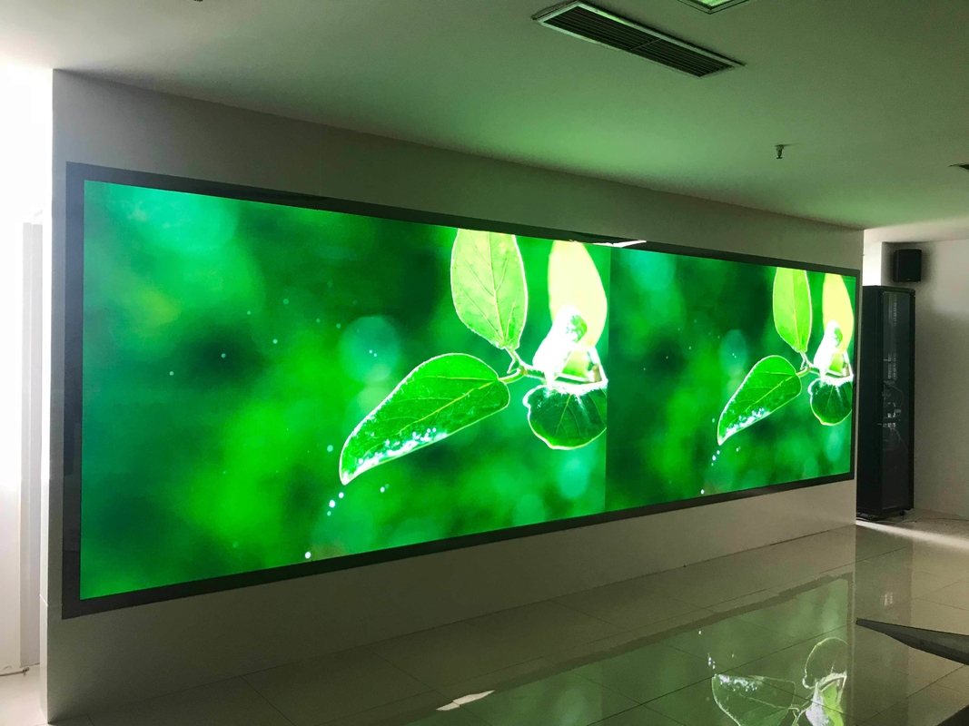 Ultra Thin Fixed Indoor LED Video Wall 1200cd/Sqm Full Color Small Pitch LED Screen