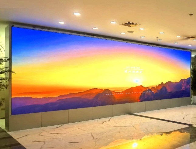 Easy Install P5 Indoor LED Screen Panel Customized With SMD2121 LED Chip