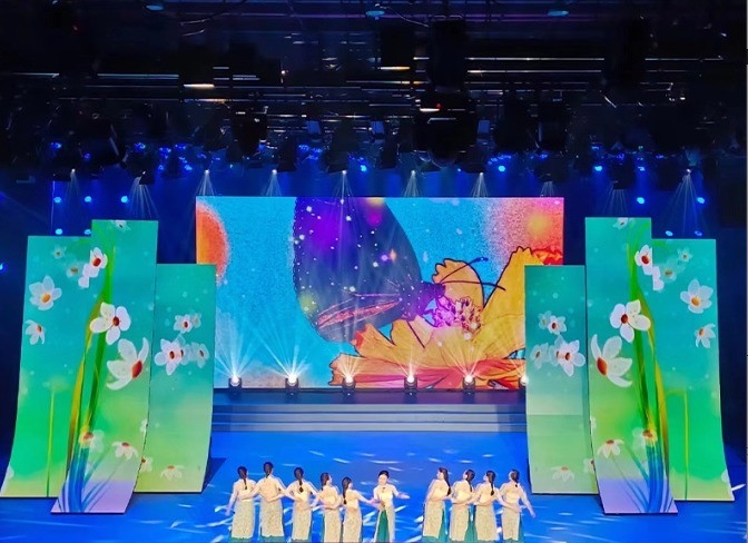 P2 P2.5 P3.91 P4.81 Full Color Stage Background LED Screen For Retail Store
