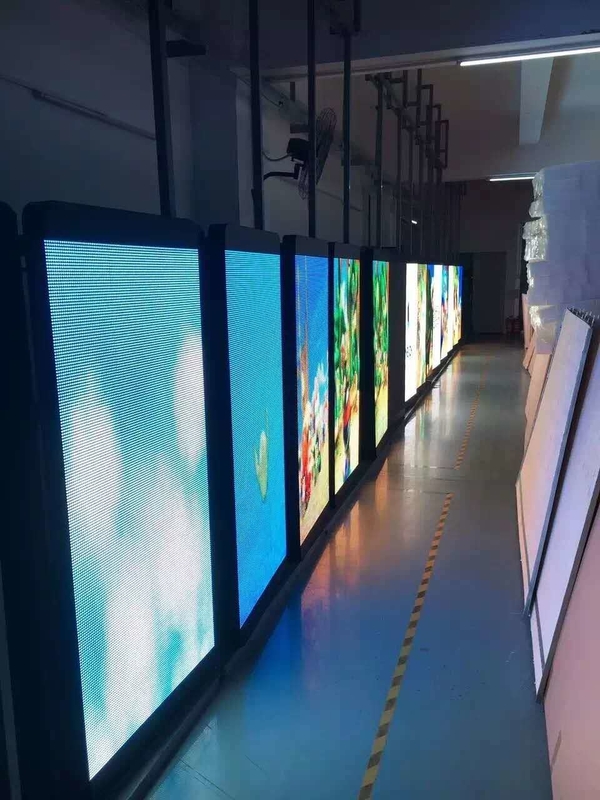 P2 P3 P4 Digital LED Advertising Panel Floor Standing LED Screen Poster