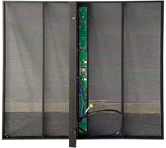 1000*1000mm Panel Size P3.91 7.82mm Glass Window LED Display 32768dots/sqm