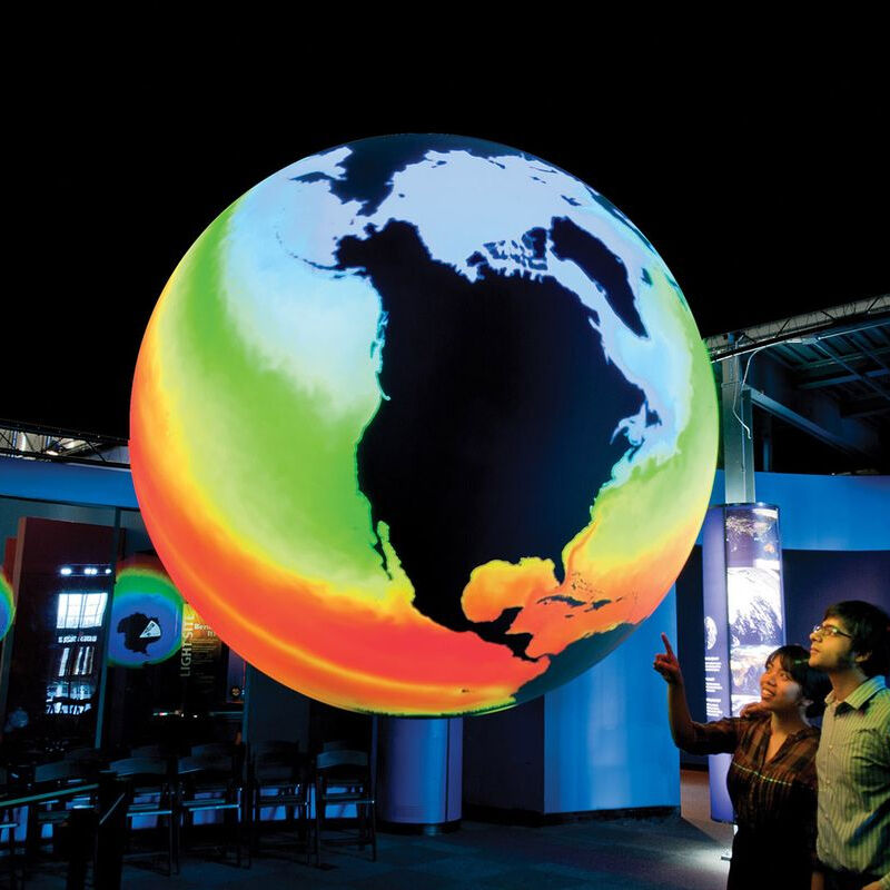 Indoor Sphere LED Display Screen with 1500cd/sqm Brightness and 3840Hz Refresh Rate for Seamless Video Display