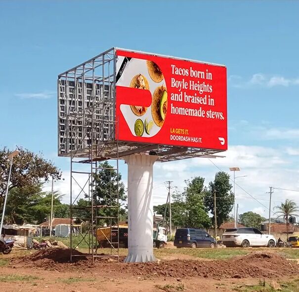 YUYI P10 Outdoor LED Display with 10mm Pixel Pitch IP65 Waterproof and 1920HZ Refresh Rate for Advertising