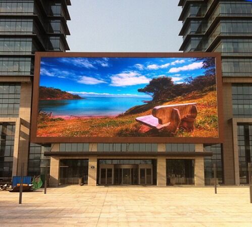 YUYI P10 Outdoor LED Display with 10mm Pixel Pitch IP65 Waterproof and 1920HZ Refresh Rate for Advertising