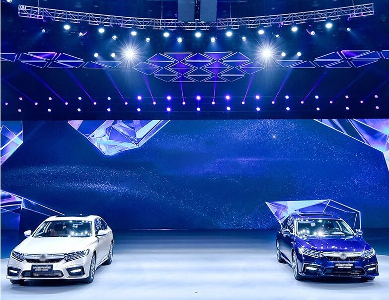 P3.91mm Pixel Pitch 500x1000mm Cabinet Size Indoor Rental LED Display with 1920HZ Refresh Rate